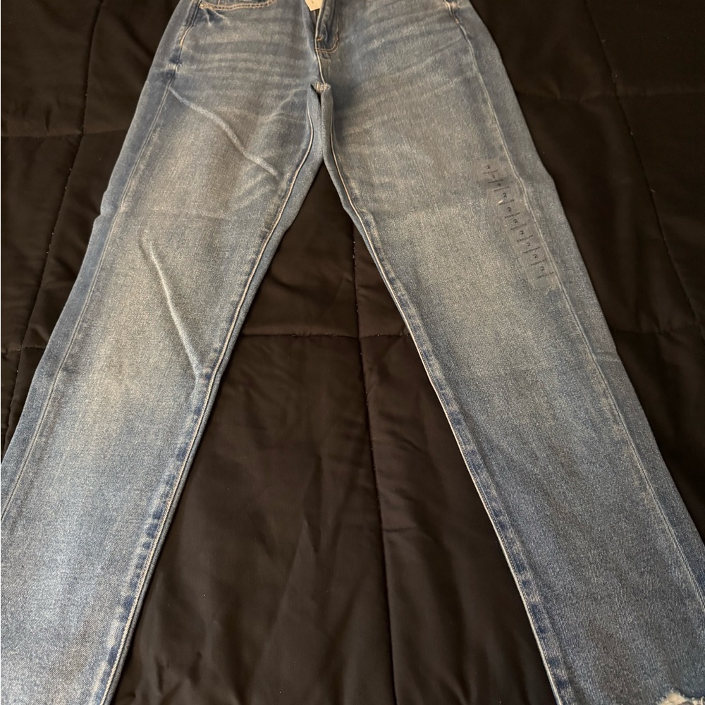 American Eagle Outfitters Classic Blue Jeans - Picture 4 of 6